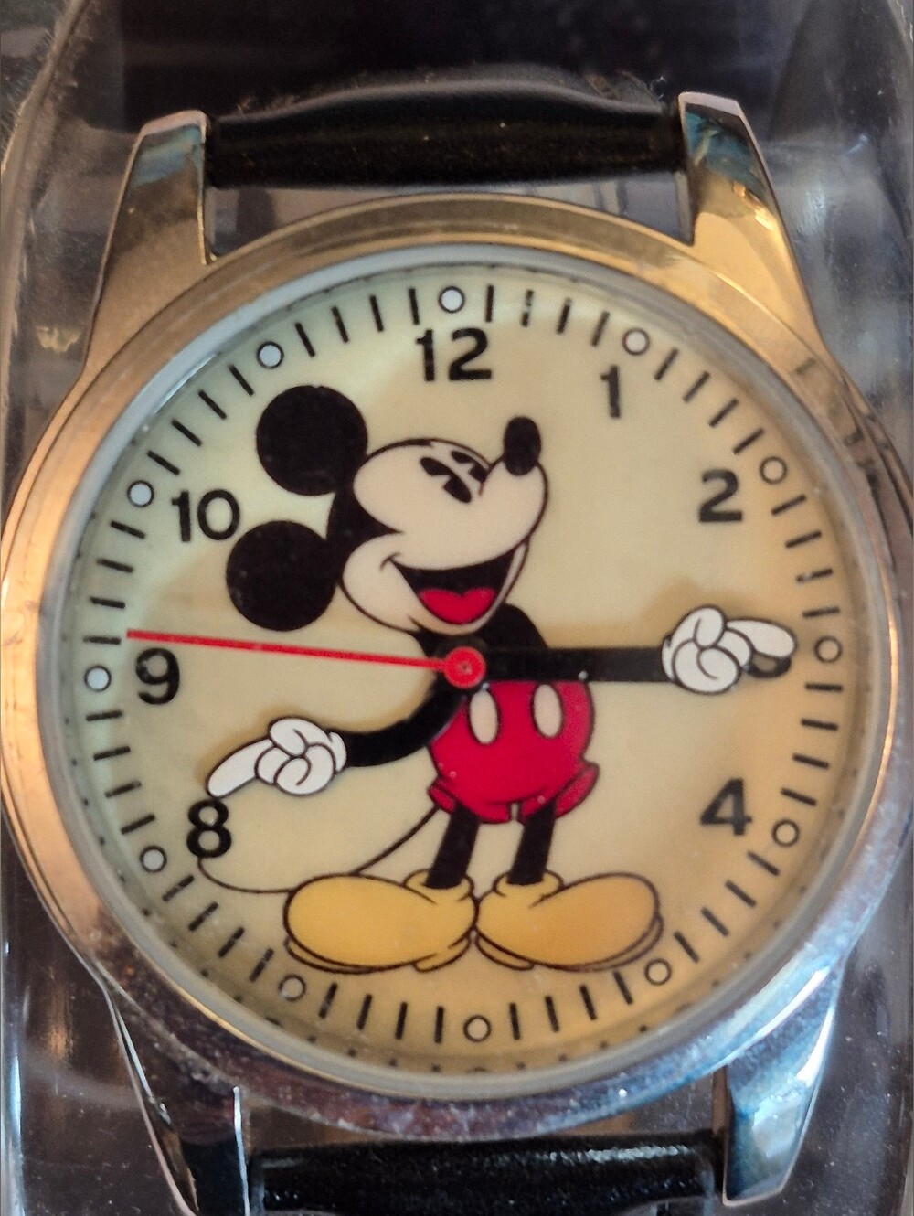 Officially Licensed Disney Mickey Mouse Adult Classic Cardiff Watch New In Box